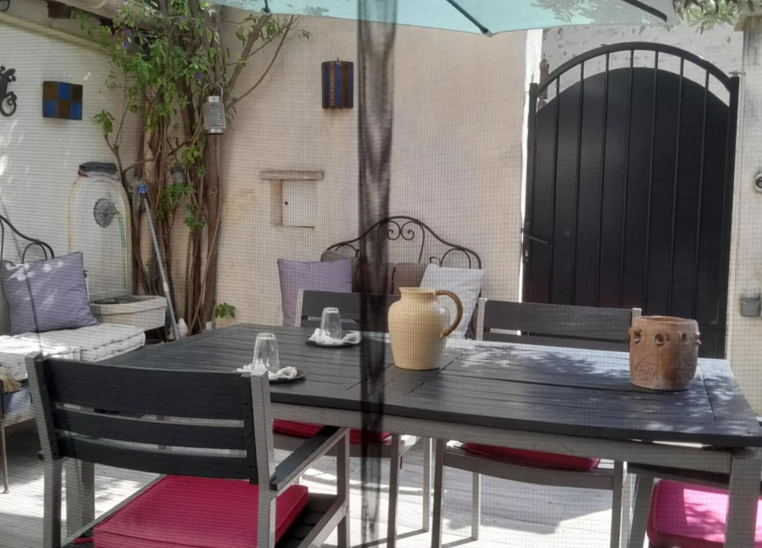 לינה וארוחת בוקר Eyragues Chambre D'Hote Chez Nicole Et Pierre צרפת